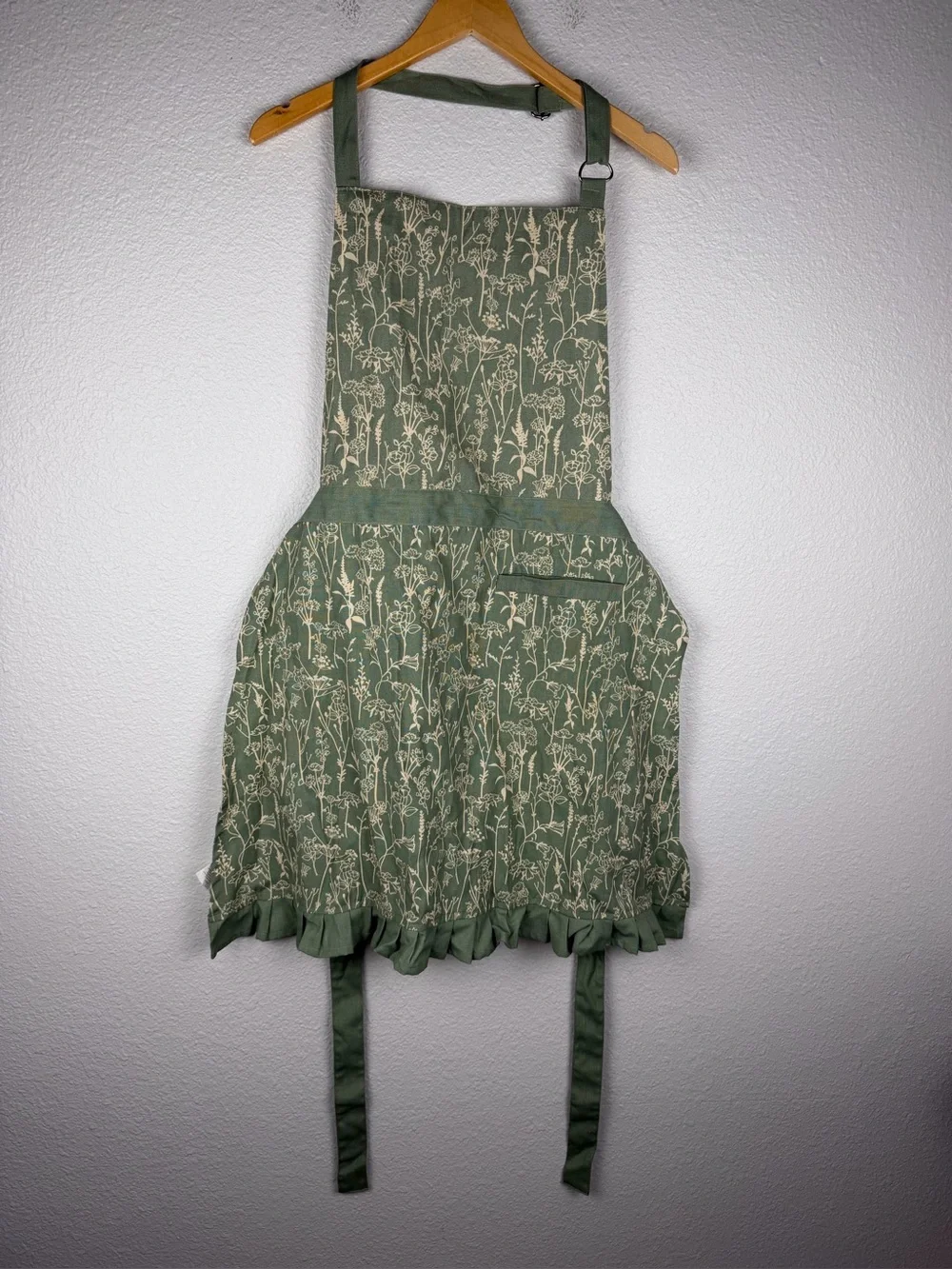 My Texas House Floral Ruffle Apron botanical line-art floral pattern